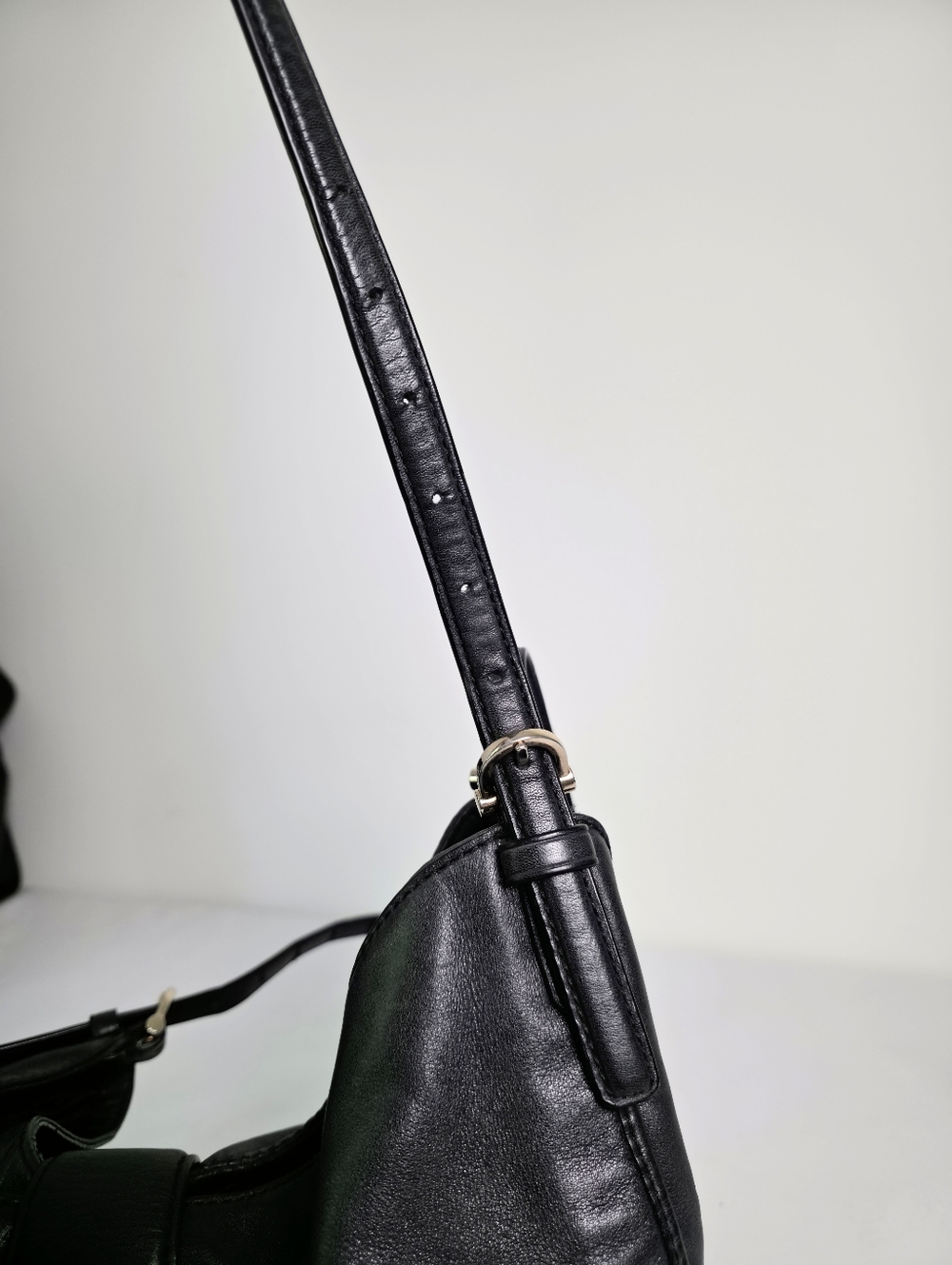 Coach Madison Carlyle 32221 Hobo Smooth Black Leather Carryall Shoulder Hang Tag - Picture 6 of 12